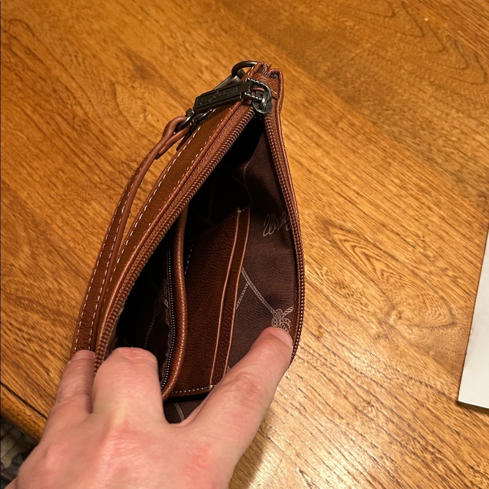 Wrangler Brown Leather Belt Bag - Picture 8 of 9